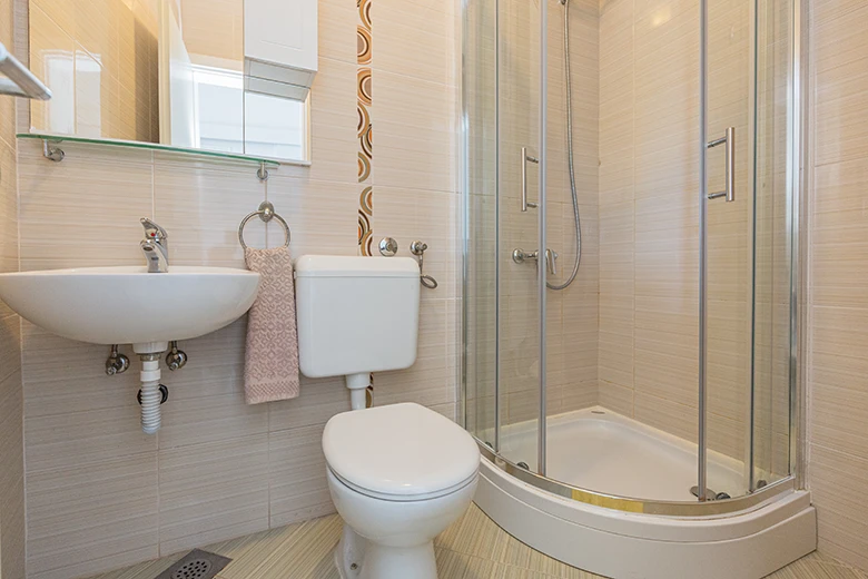 bathroom - apartments Gudelj, Drašnice