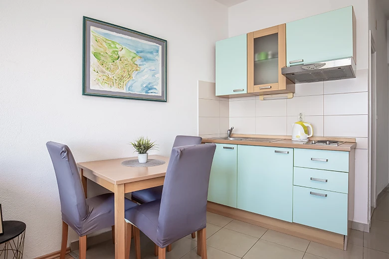 dining room and kitchen - apartments Gudelj, Drašnice