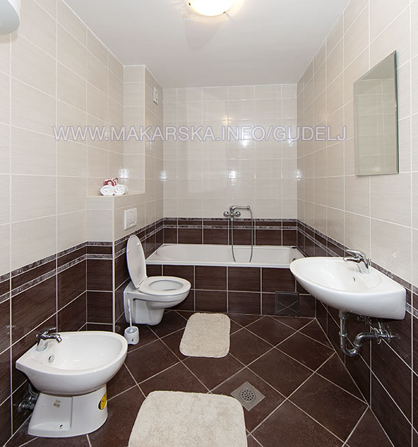 bathroom - apartments Gudelj, Makarska